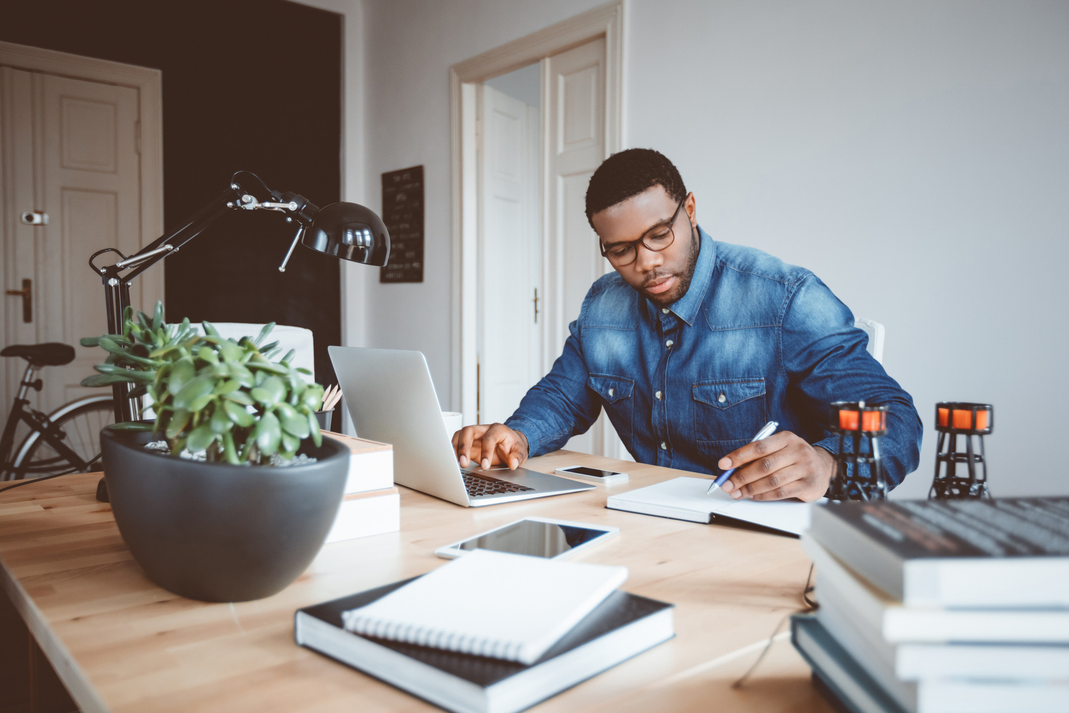 Veja como ter um home office mais saudável e produtivo!